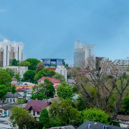 Comfortable In A Quiet Place In The Center Of The * Chisinau